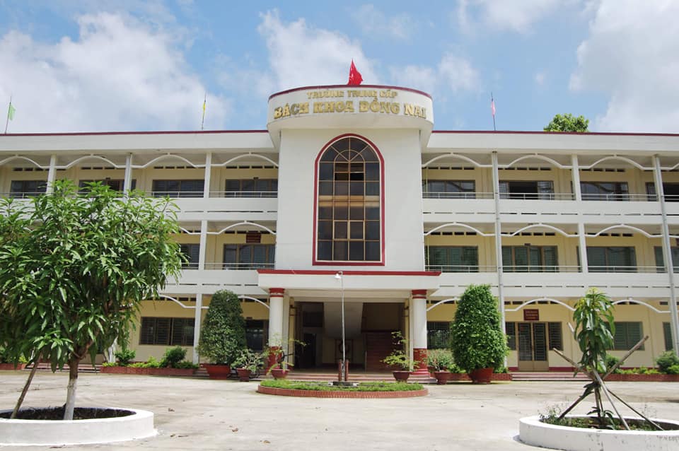 Trường Trung cấp Bách Khoa Đồng Nai