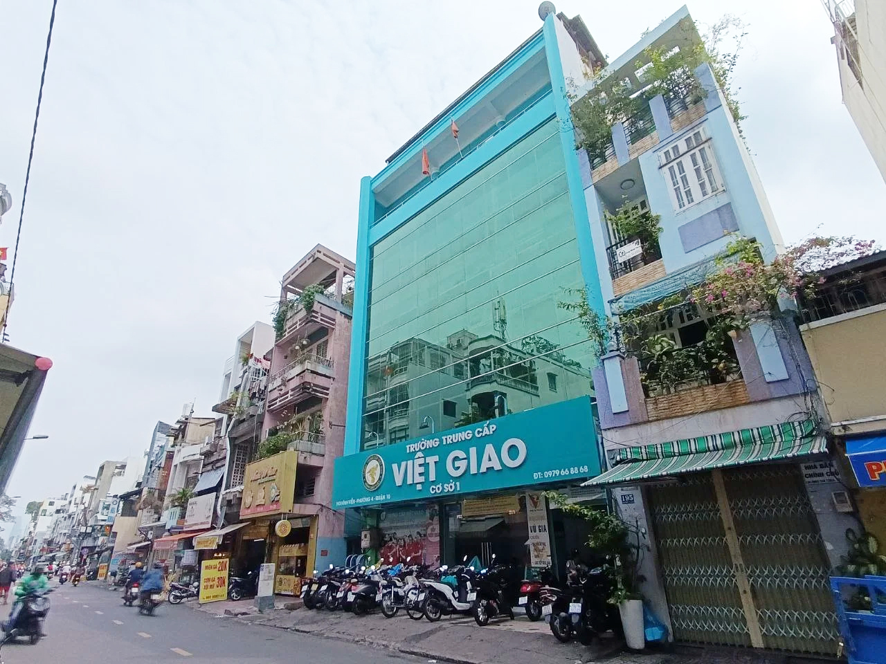 Trường Trung cấp Việt Giao