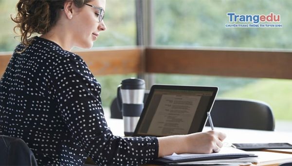 Ngành Biên kịch là gì? Cơ hội và thách thức của ngành